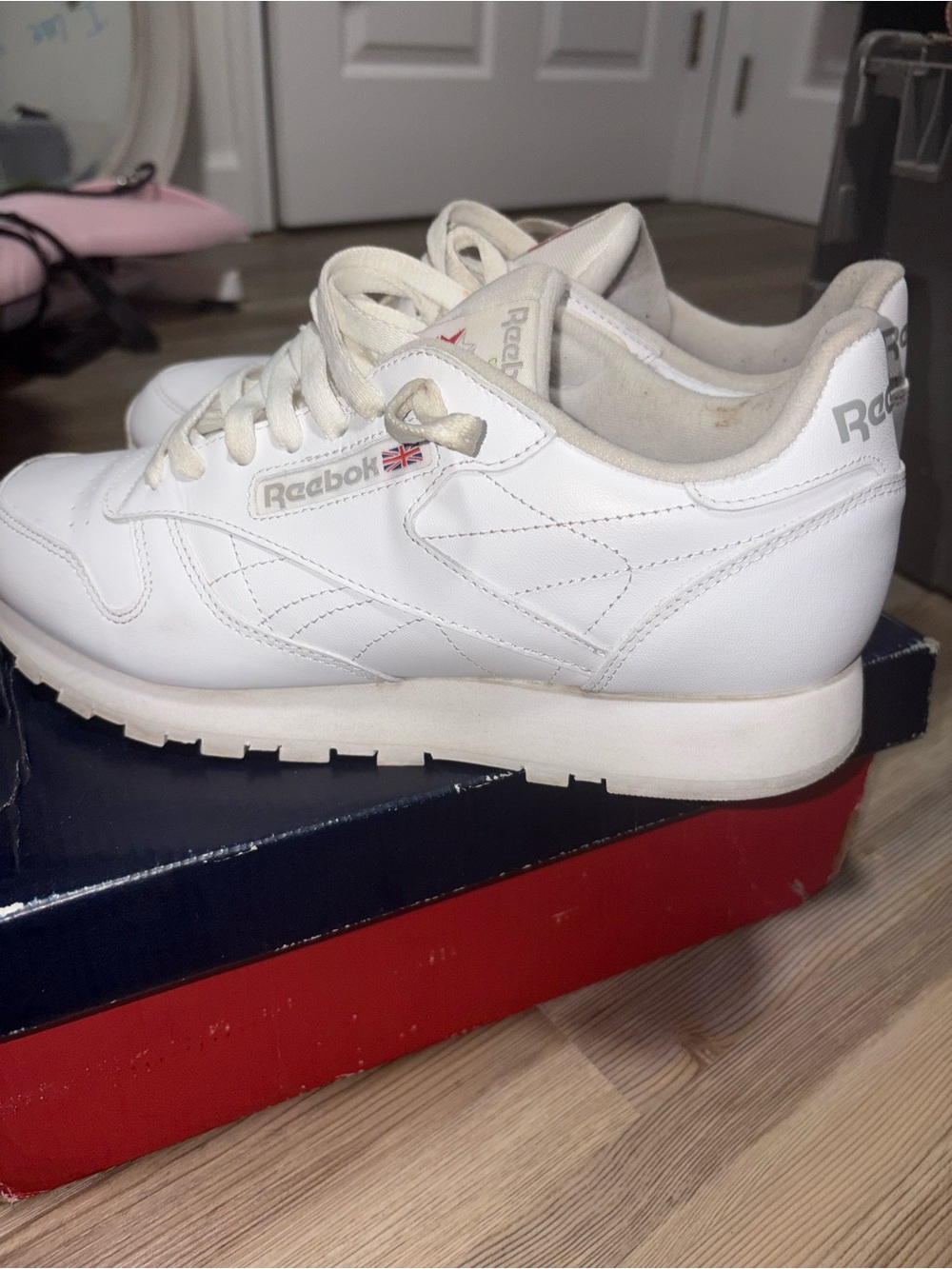 Men’s REEBOK Classic Leather White Sneakers